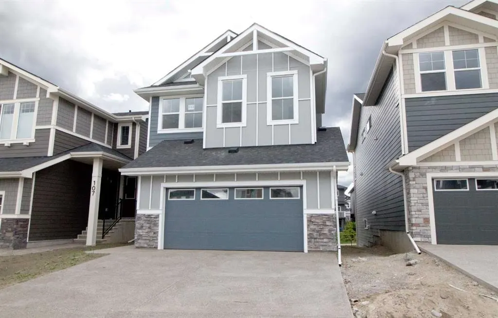 111 Sundown Crescent — photo 1