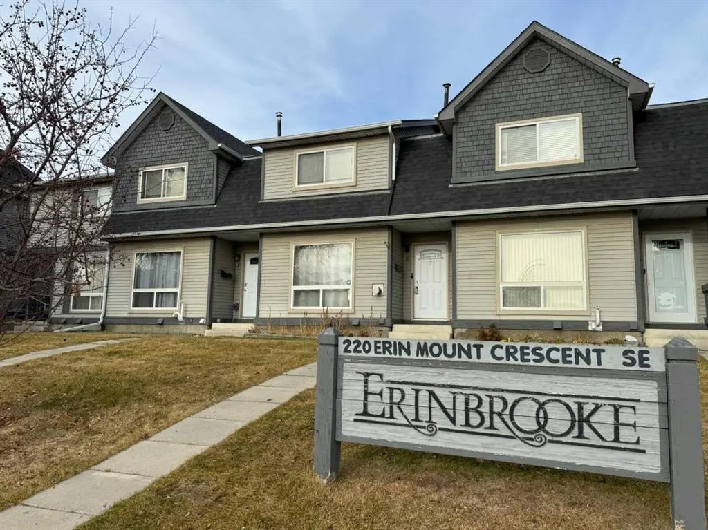 220 Erin Mount Crescent SE #8 — photo 1