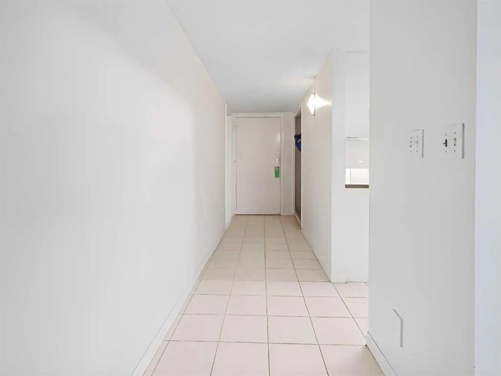 1625 14 Avenue SW #205 — photo 2