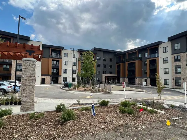 8355 19 Avenue SW #110