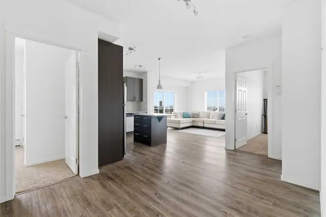 99 Copperstone Park SE #1411
