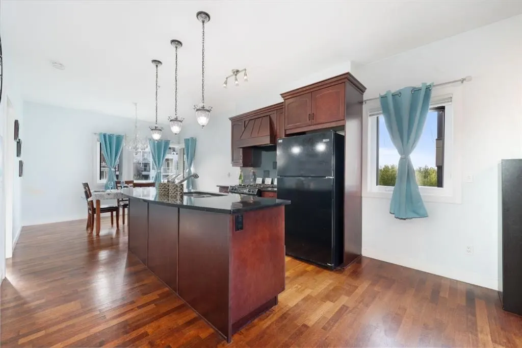 1828 14 Street SW #303 — photo 2