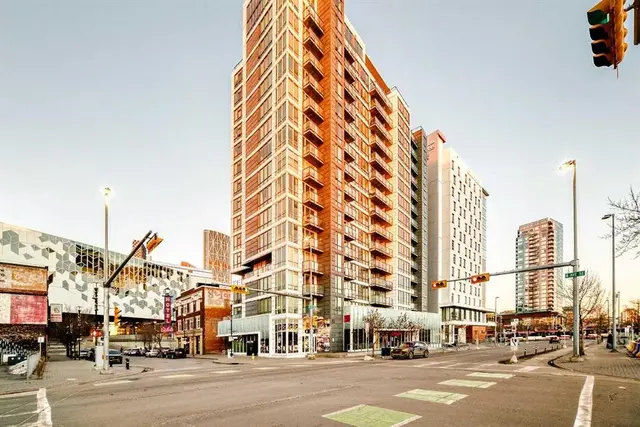 450 8 Avenue SE #310