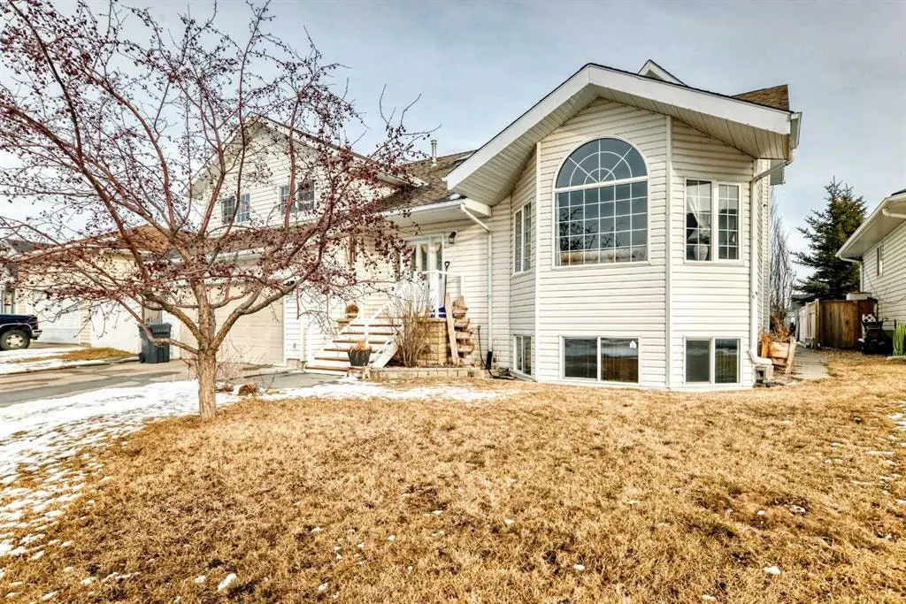 5 Chinook Crescent — photo 2