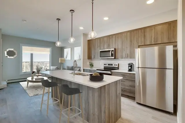 660 Shawnee Square SW #408