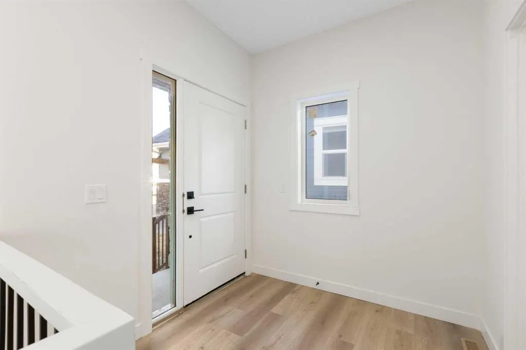 23 St. Andrews Close — photo 3