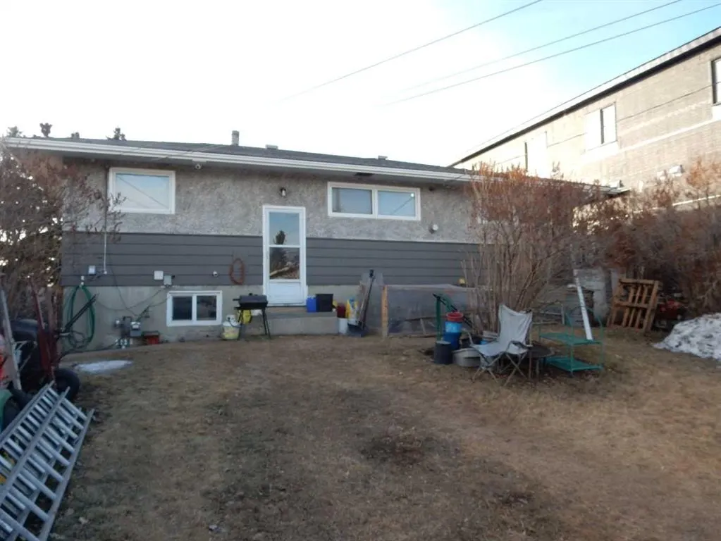 1330 34 Street SE — photo 3