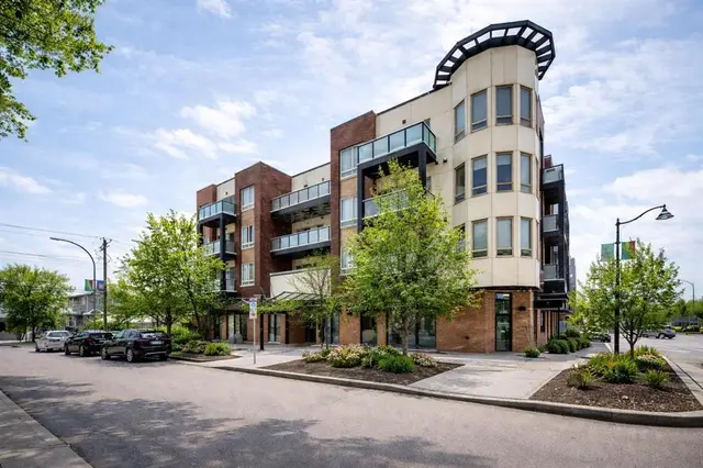 1899 45 Street NW #306