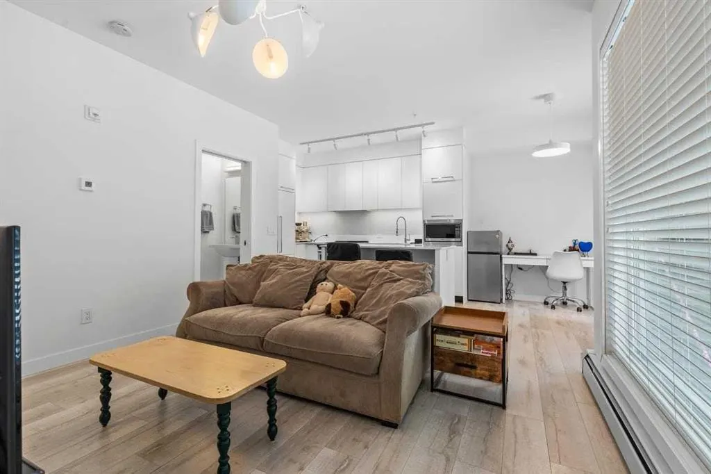 3125 39 Street NW #110 — photo 3