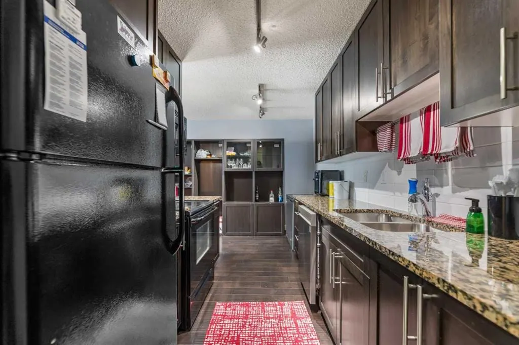 4455A Greenview Drive NE #410 — photo 3
