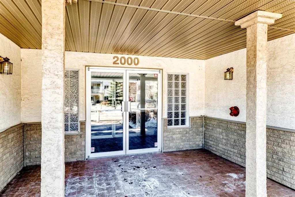 20 Harvest Rose Park NE #2110 — photo 2