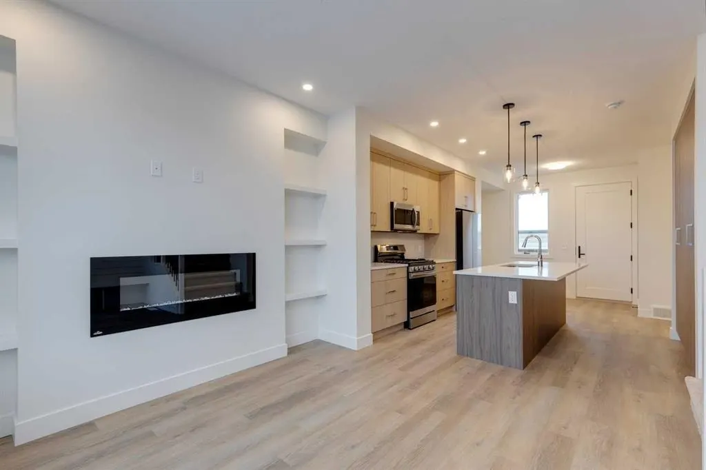 2124 7 Street NW — photo 3