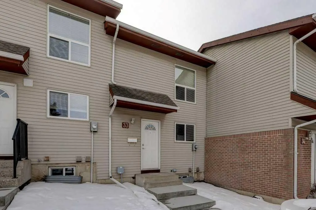 64 Whitnel Court NE #33 — photo 1
