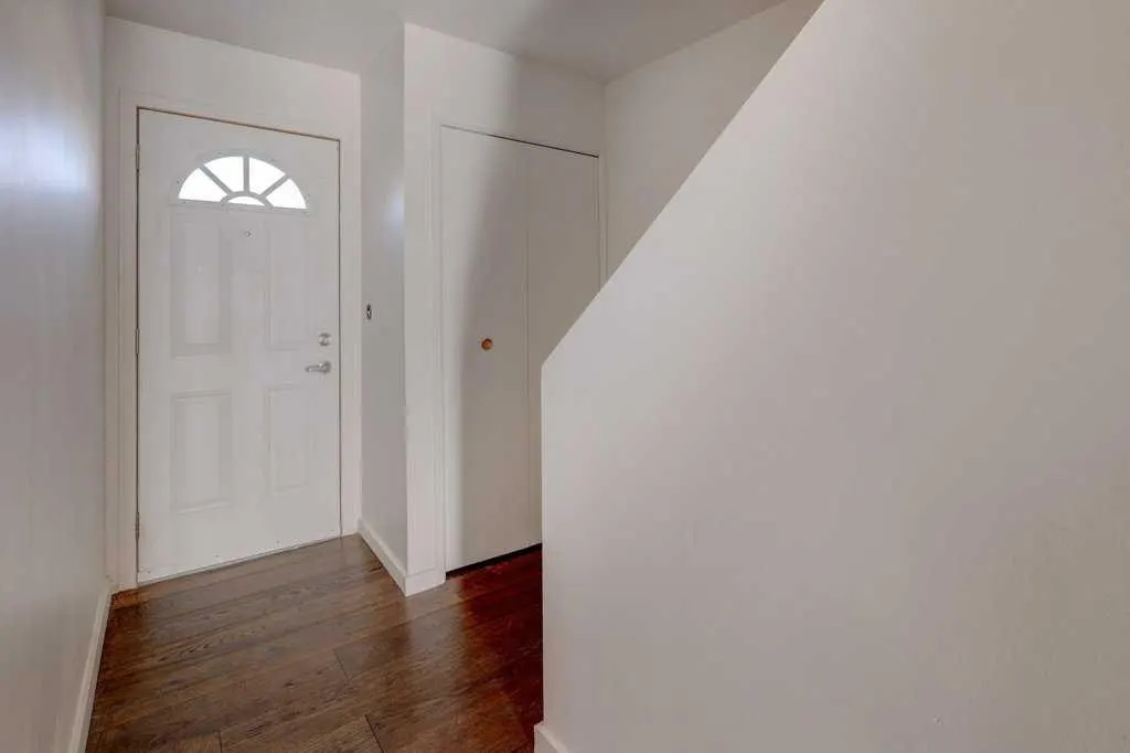 64 Whitnel Court NE #33 — photo 2