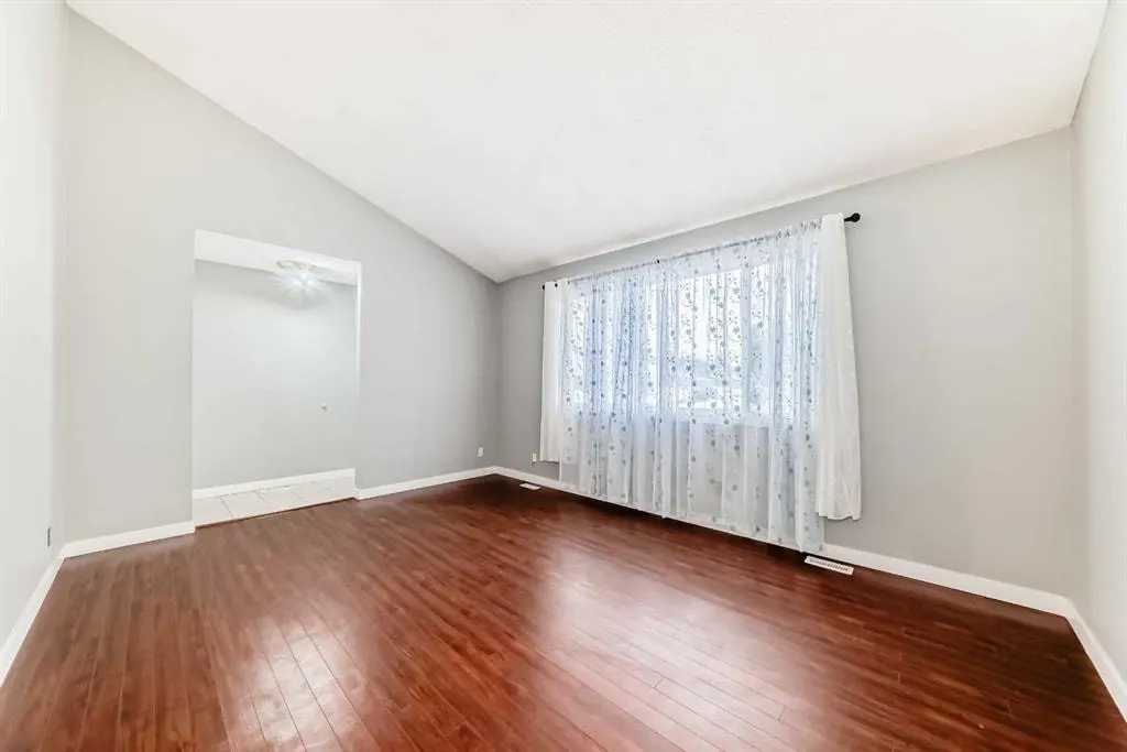 130 Pinemeadow Road NE — photo 3