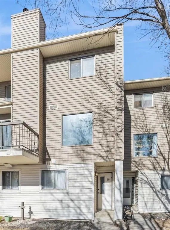 2519 38 Street NE #98 — photo 3