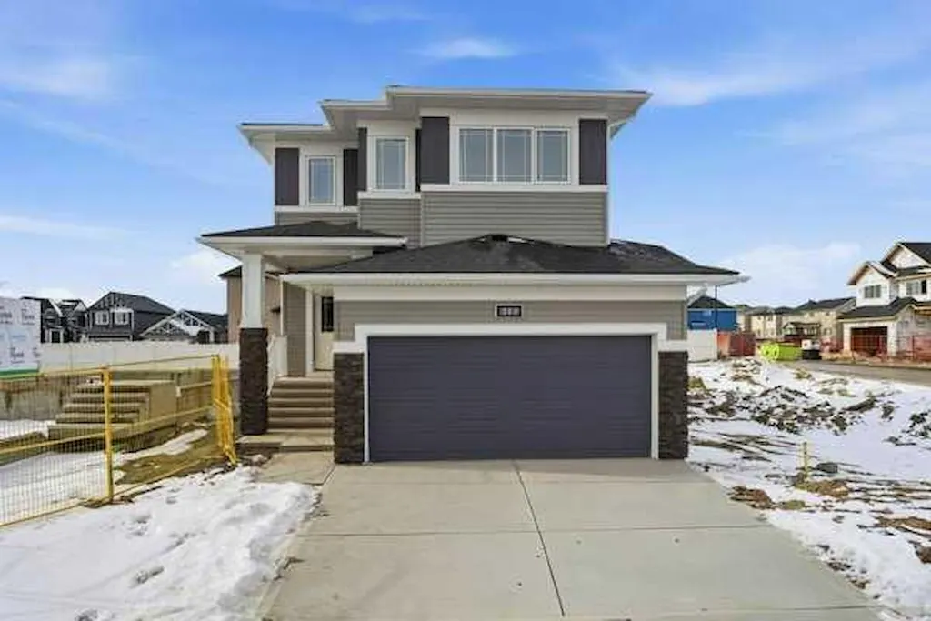 213 Bayview Park SW — photo 1