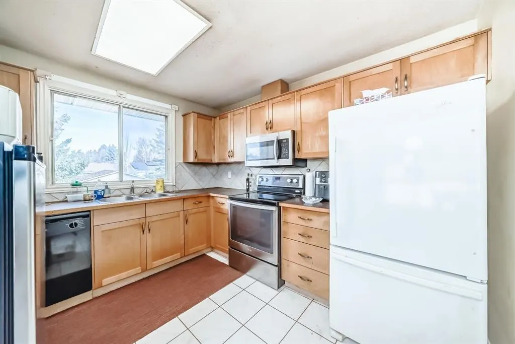 247 Bracewood Road SW — photo 3