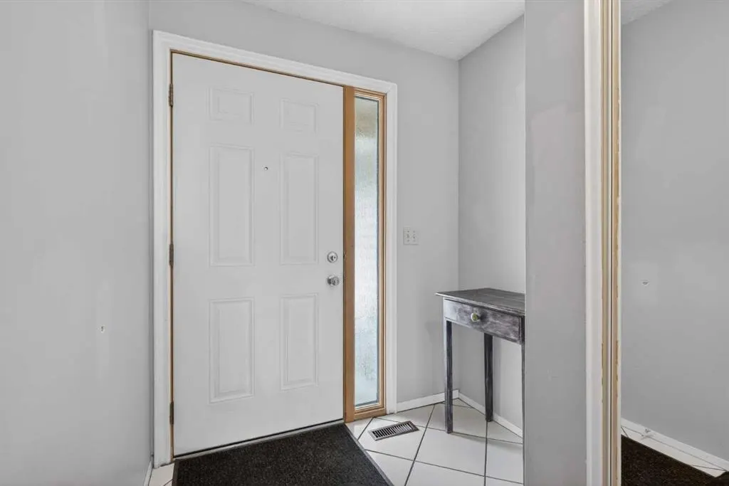 53 Millrise Lane SW — photo 3