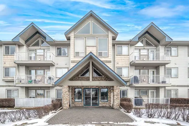 7 Harvest Gold Manor NE #313