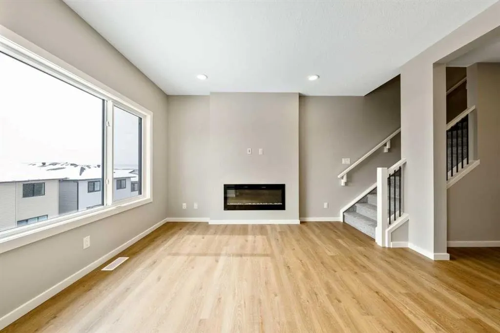 370 Heritage Boulevard — photo 3