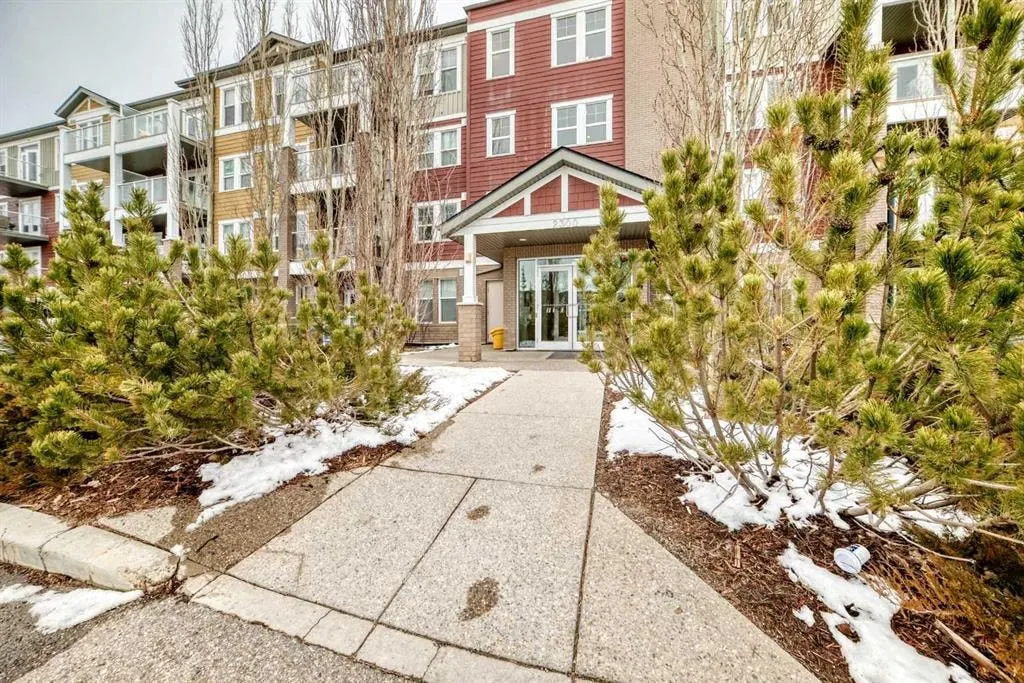 2300 Evanston Square #405 — photo 3