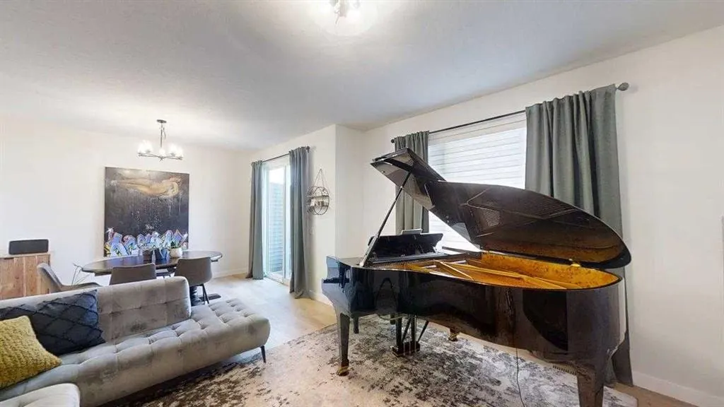 28 Aster Link — photo 2