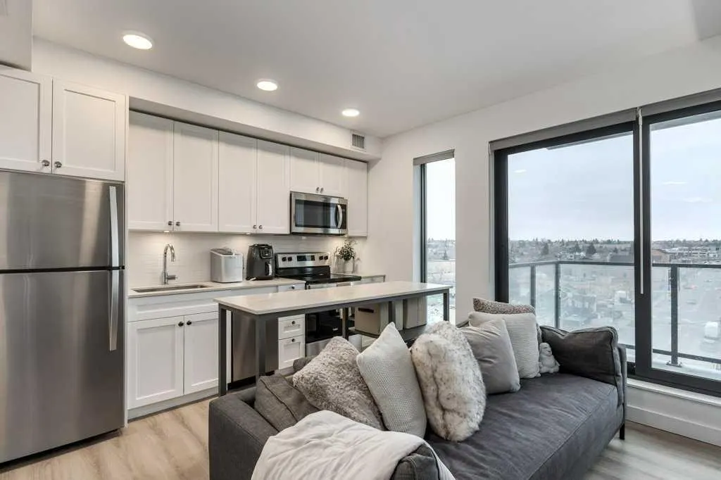 123 4 Street NE #608 — photo 3