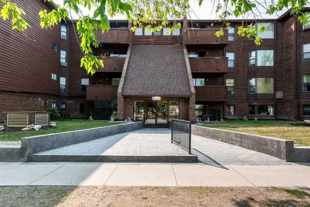 8403 Fairmount Drive SE #308