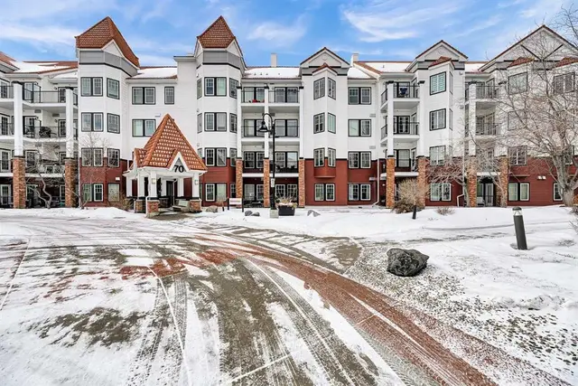 70 Royal Oak Plaza NW #412