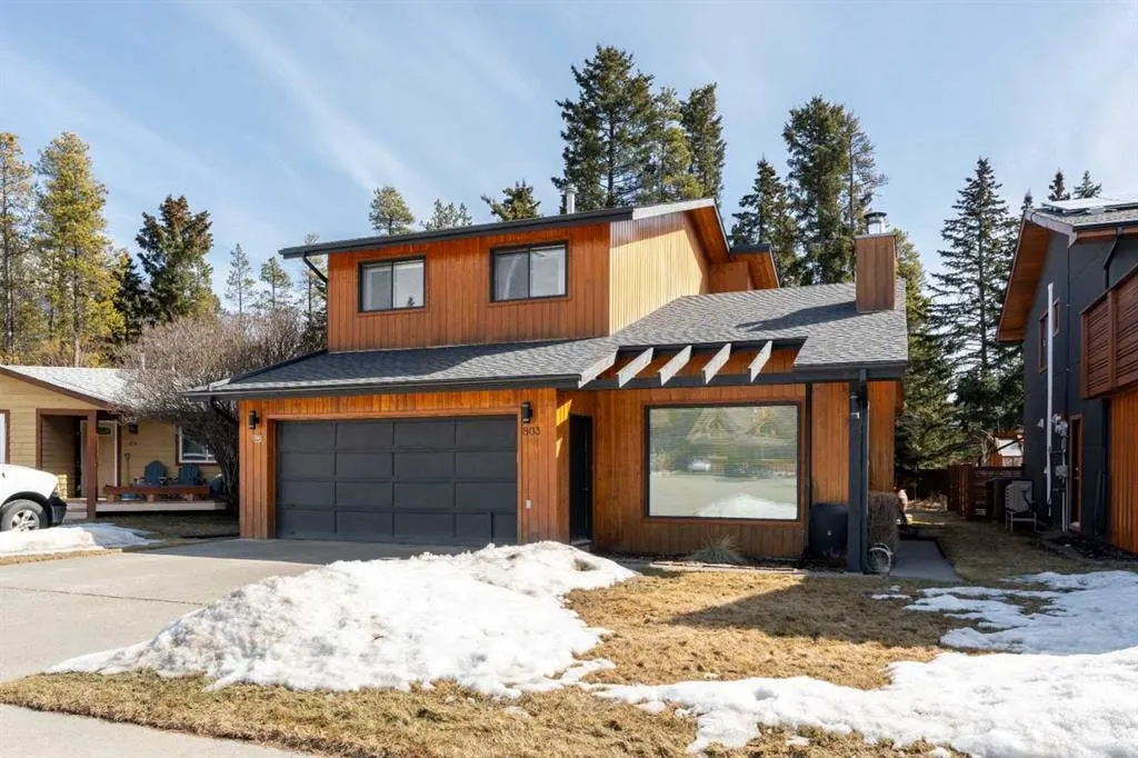 803 800 Larch Place — photo 1