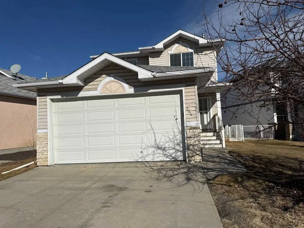 244 Los Alamos Place NE — photo 2