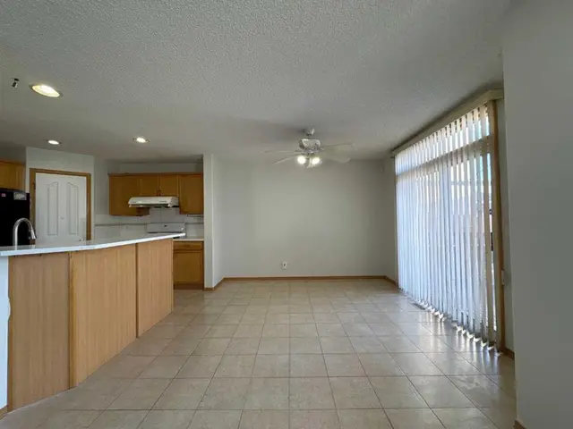 244 Los Alamos Place NE