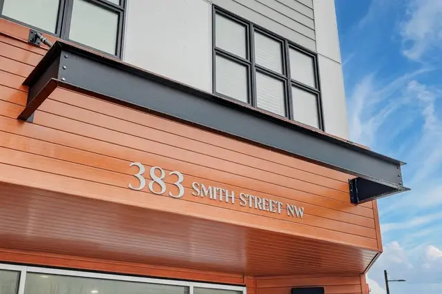 383 Smith Street NW #325