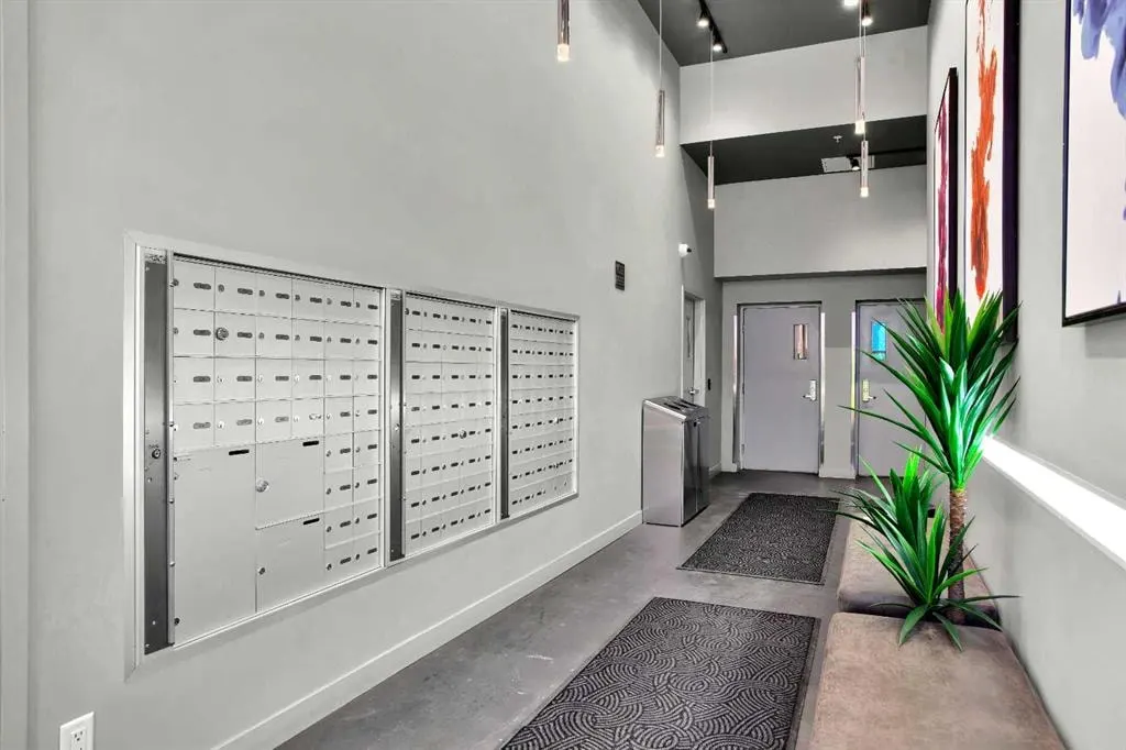 624 8 Avenue SE #309 — photo 3