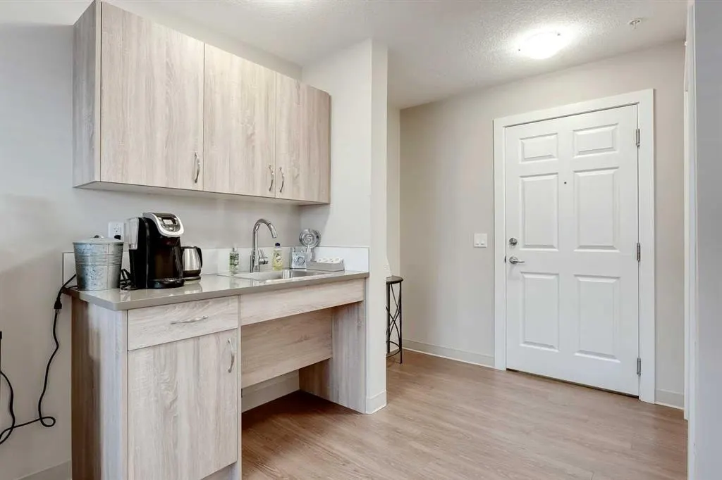 2635 Eversyde Avenue SW #404 — photo 3