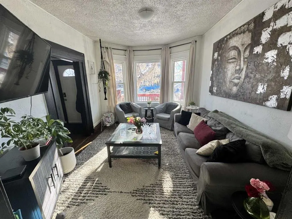 722 2 Avenue NW — photo 3