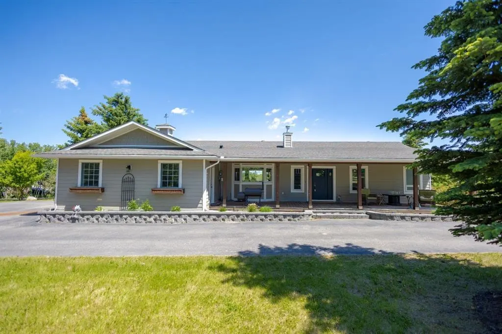 260048 Bearspaw Road — photo 1