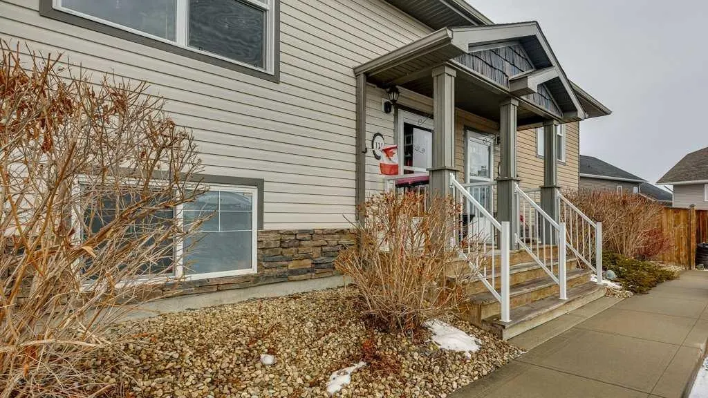 115 Redwood Boulevard — photo 2