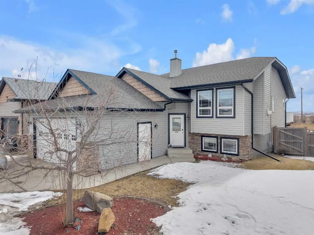 88 Valentine Crescent — photo 2