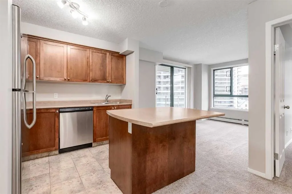1111 6 Avenue SW #1014 — photo 3