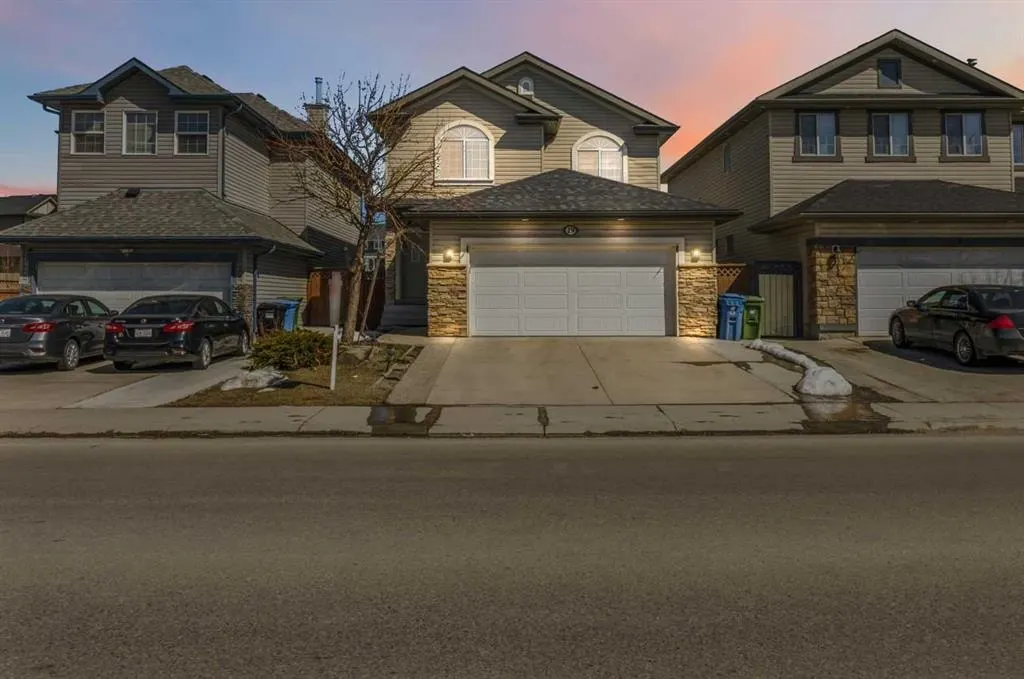 19 Saddleland Drive — photo 2