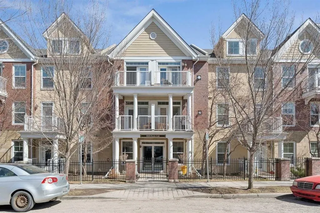 3650 Marda Link SW #106 — photo 1