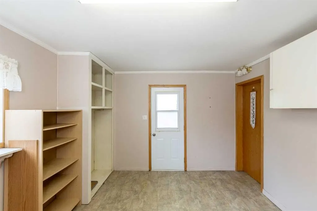 4108 49A Avenue — photo 3