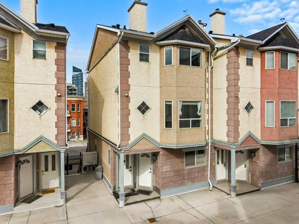 1503 11 Street SW — photo 1