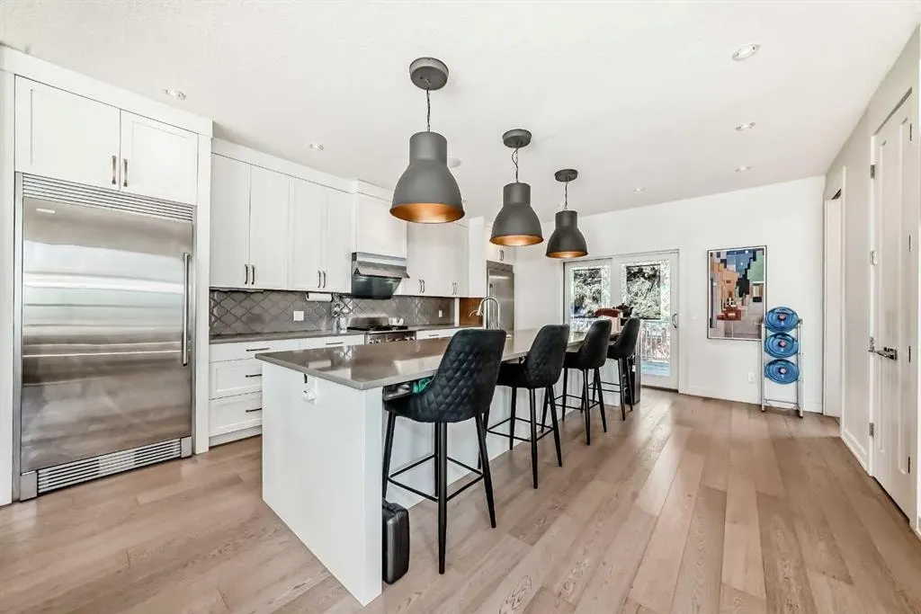 112 Hanover Road SW — photo 3