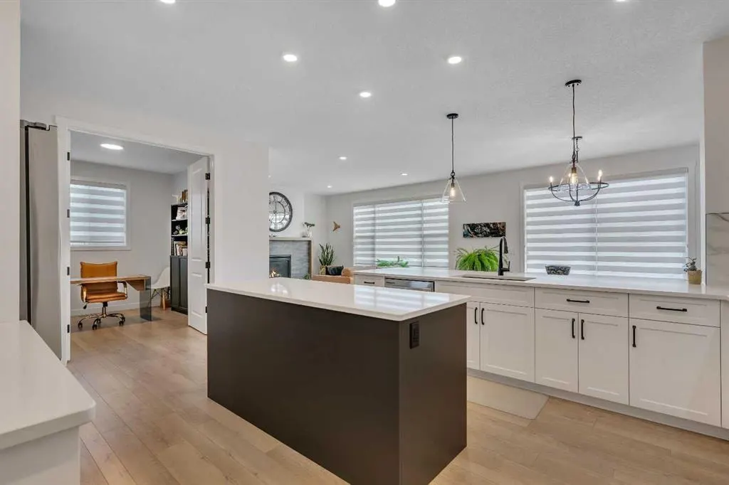 649 Sailfin Drive — photo 3