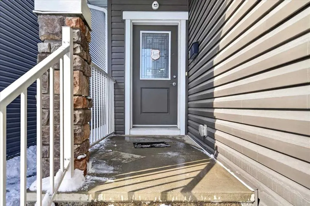 72 Redstone Drive NE — photo 3