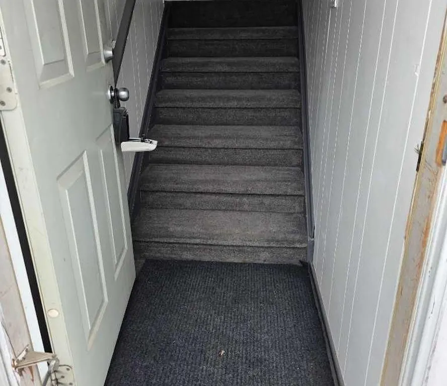 2822 13 Avenue SE — photo 3