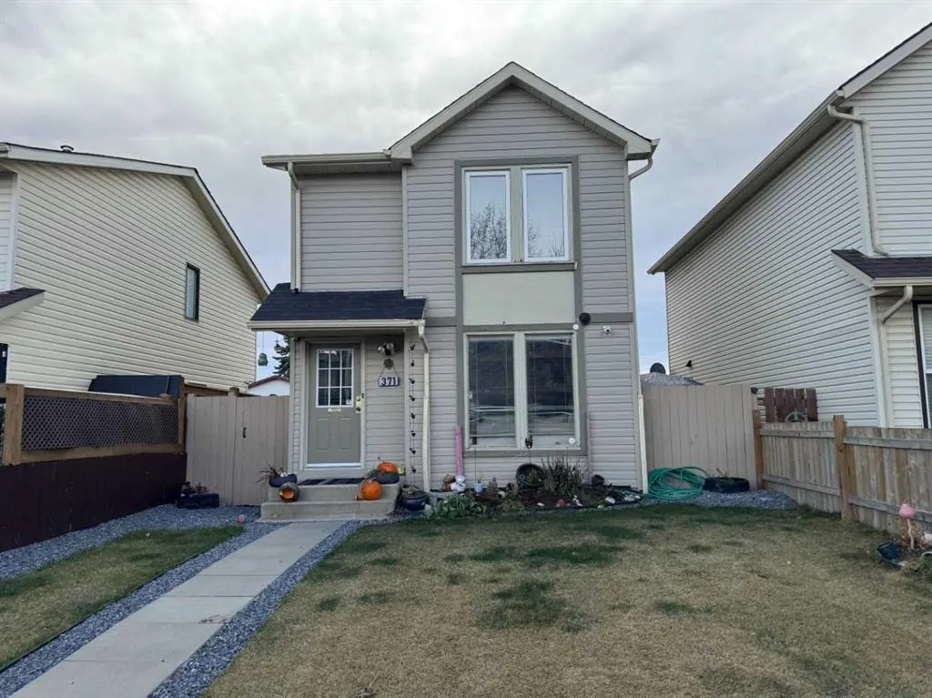 371 Falshire Drive NE — photo 1